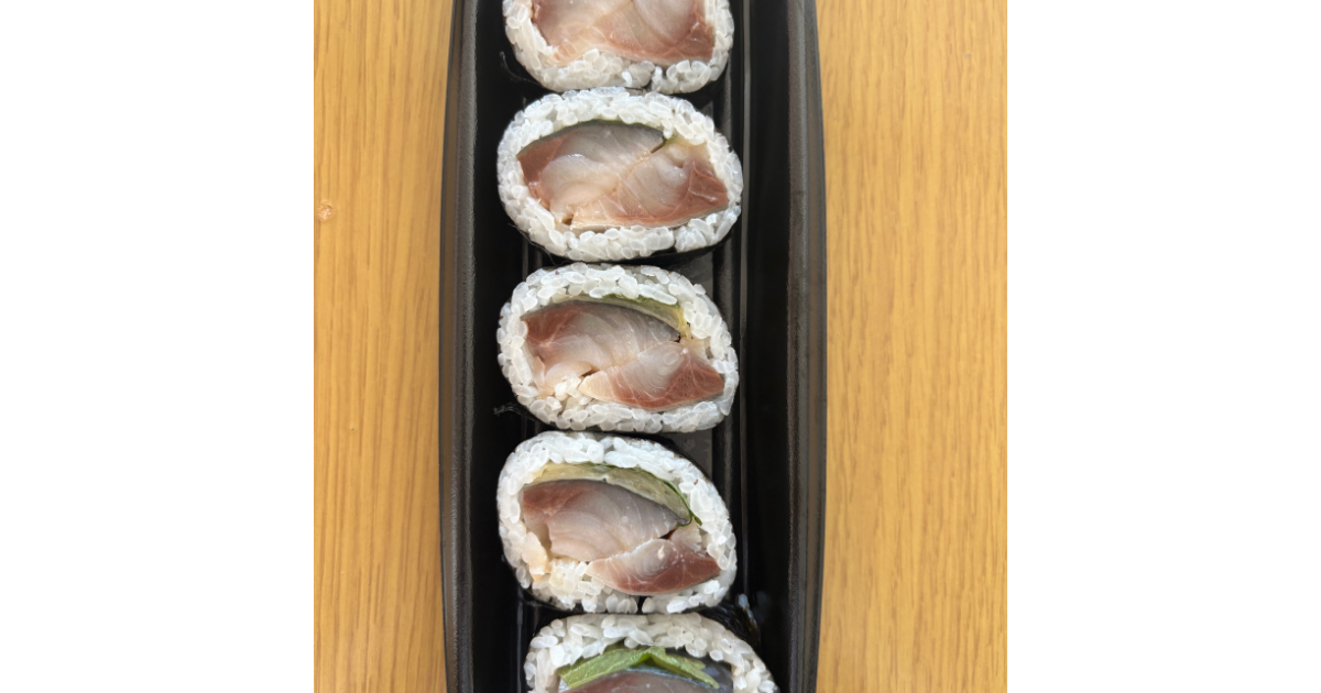 ヤオコーの〆さば太巻の画像